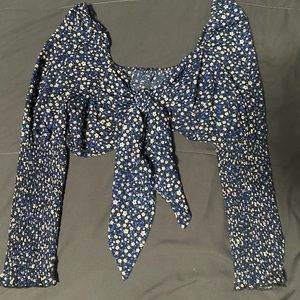 Abercrombie long sleeve crop top